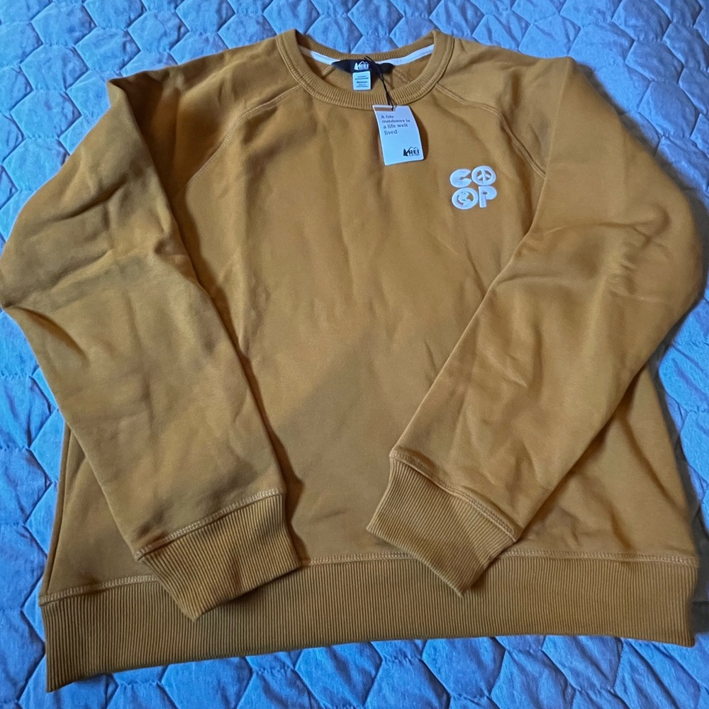 Women’s REI Crewneck NWT Size M
